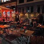 Slapen bij Café de Concurrent