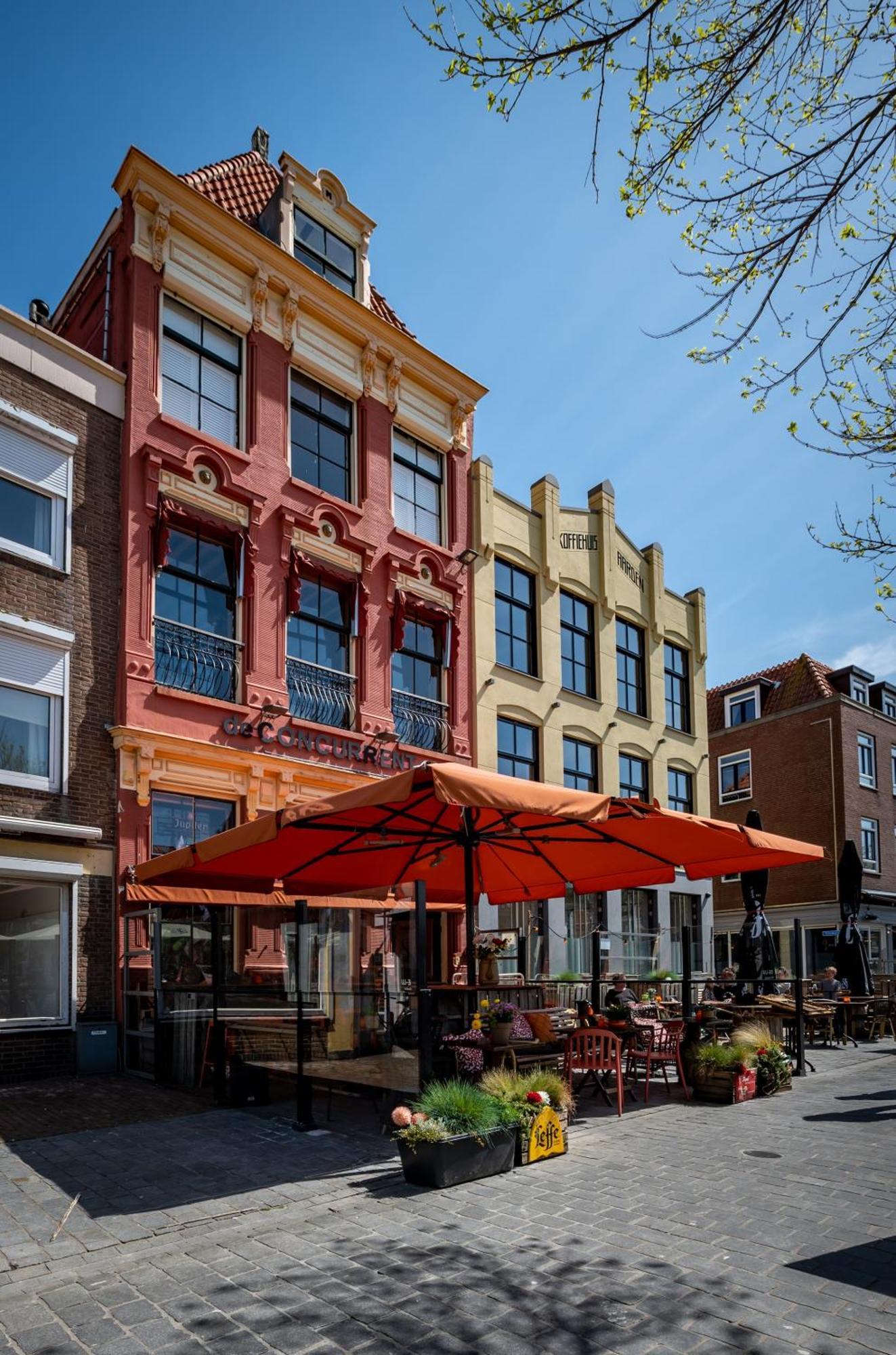 Slapen Bij Café De Concurrent *